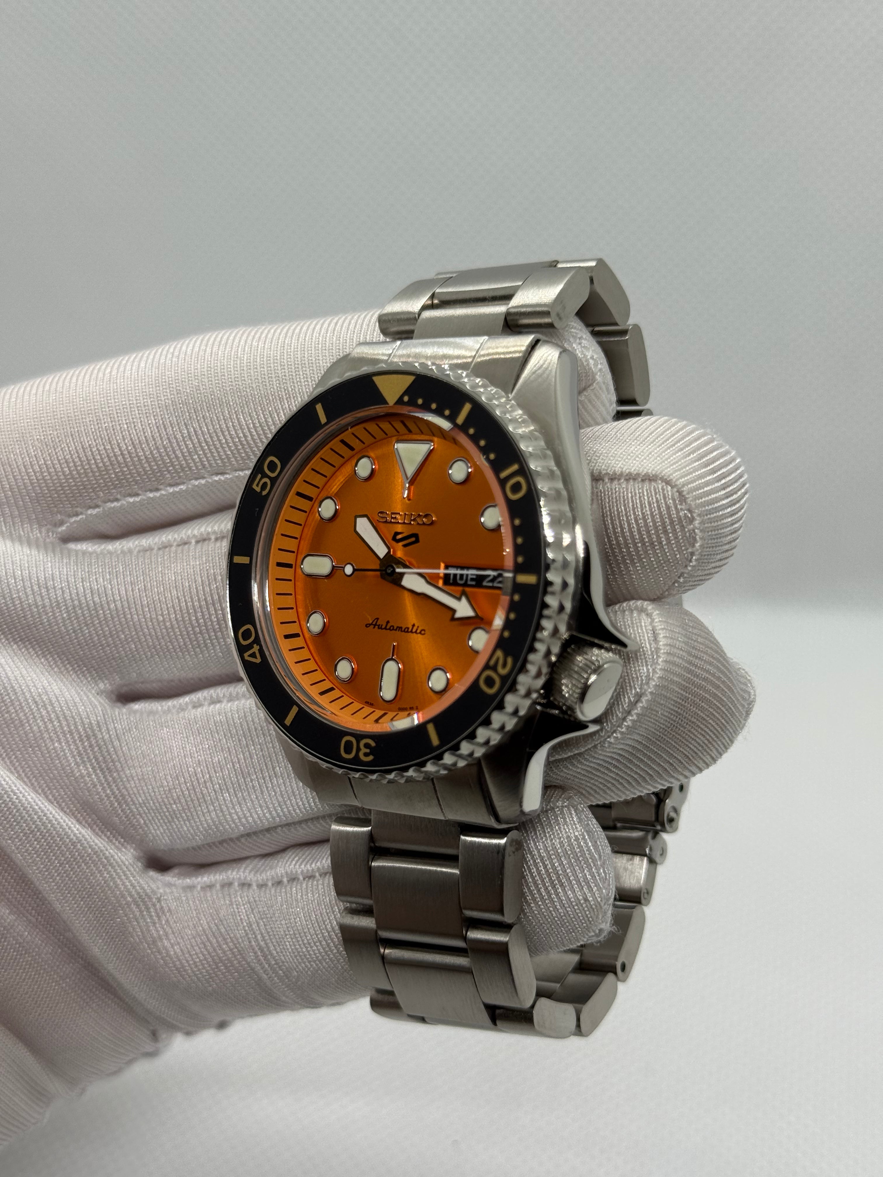SeikoSKK orange - Time2Seiko