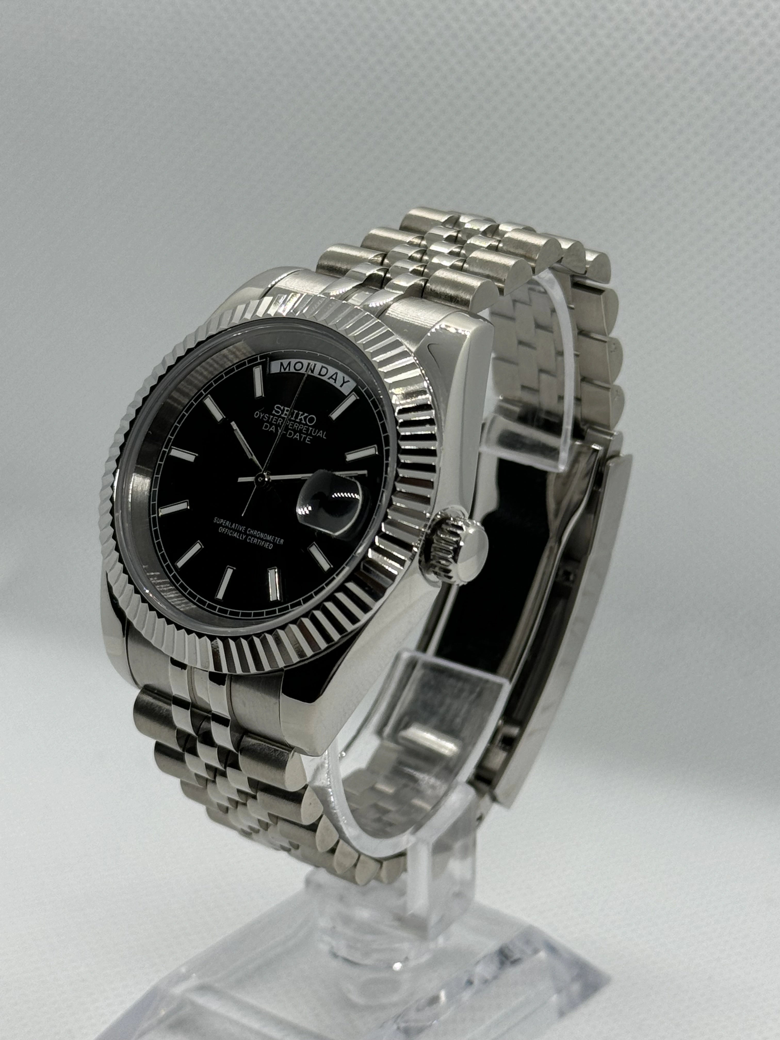 SEIKODATE black - Time2Seiko