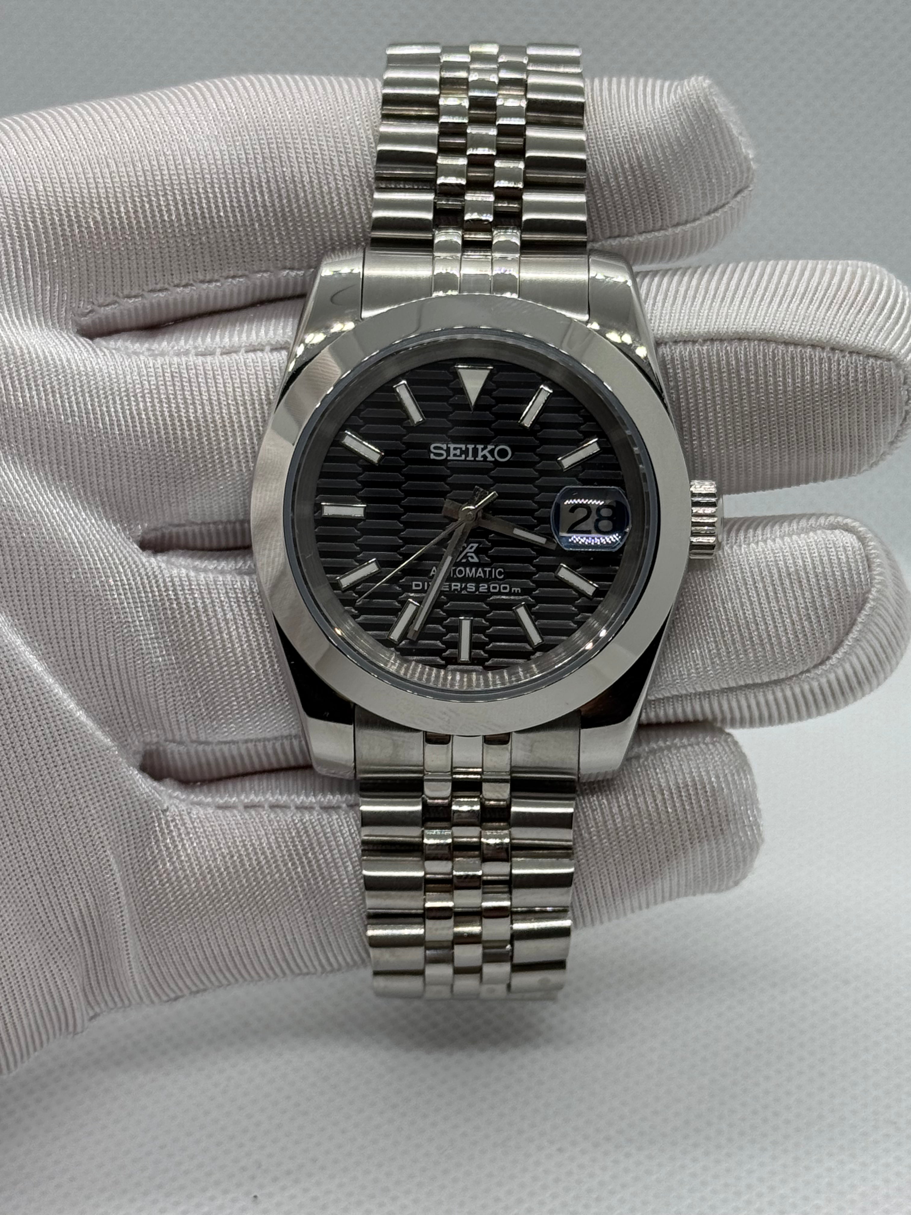 SEIKOJUST black wave - Time2Seiko
