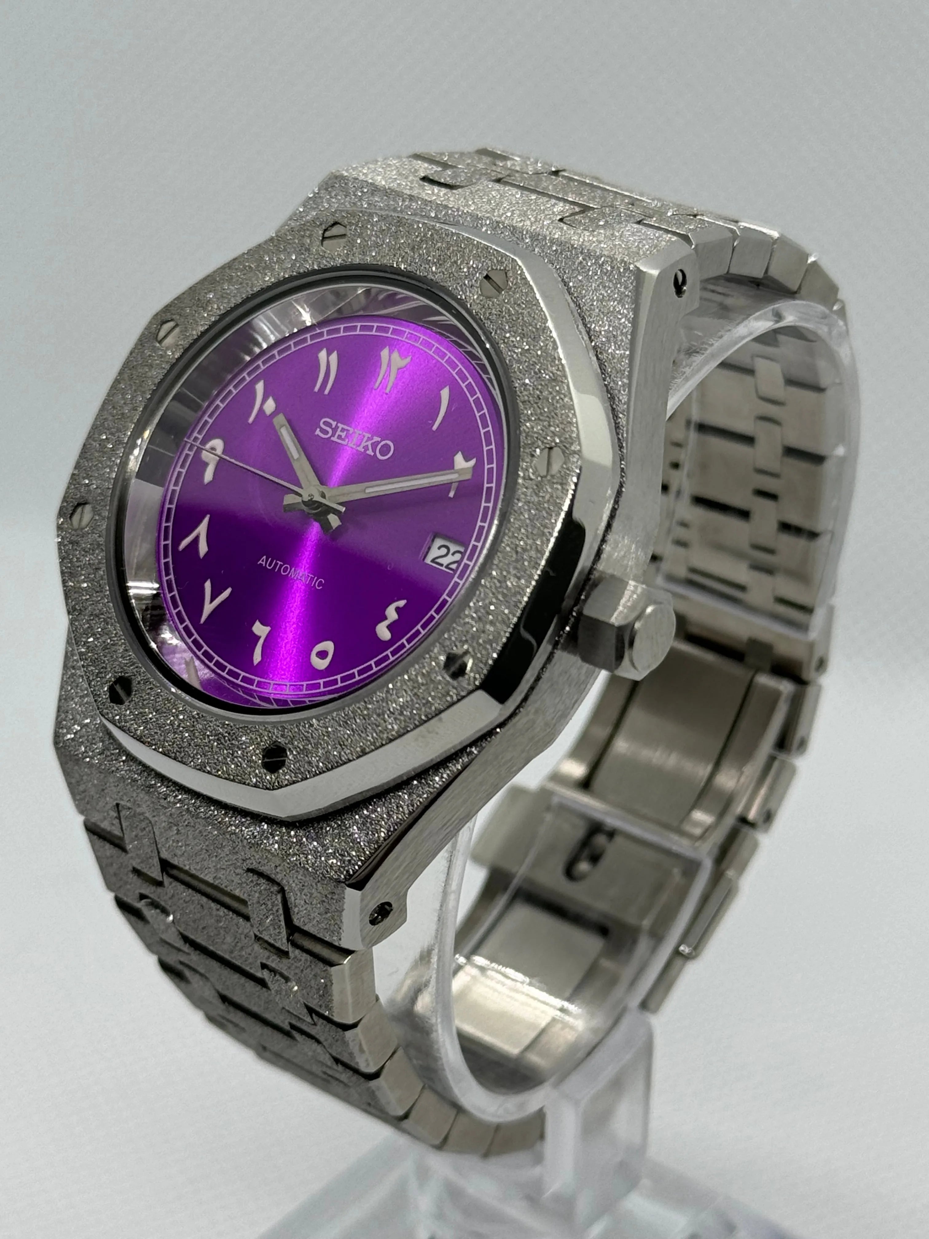 SEIKOAK arabic brillante rose - Montre personnalisée Time2Seiko