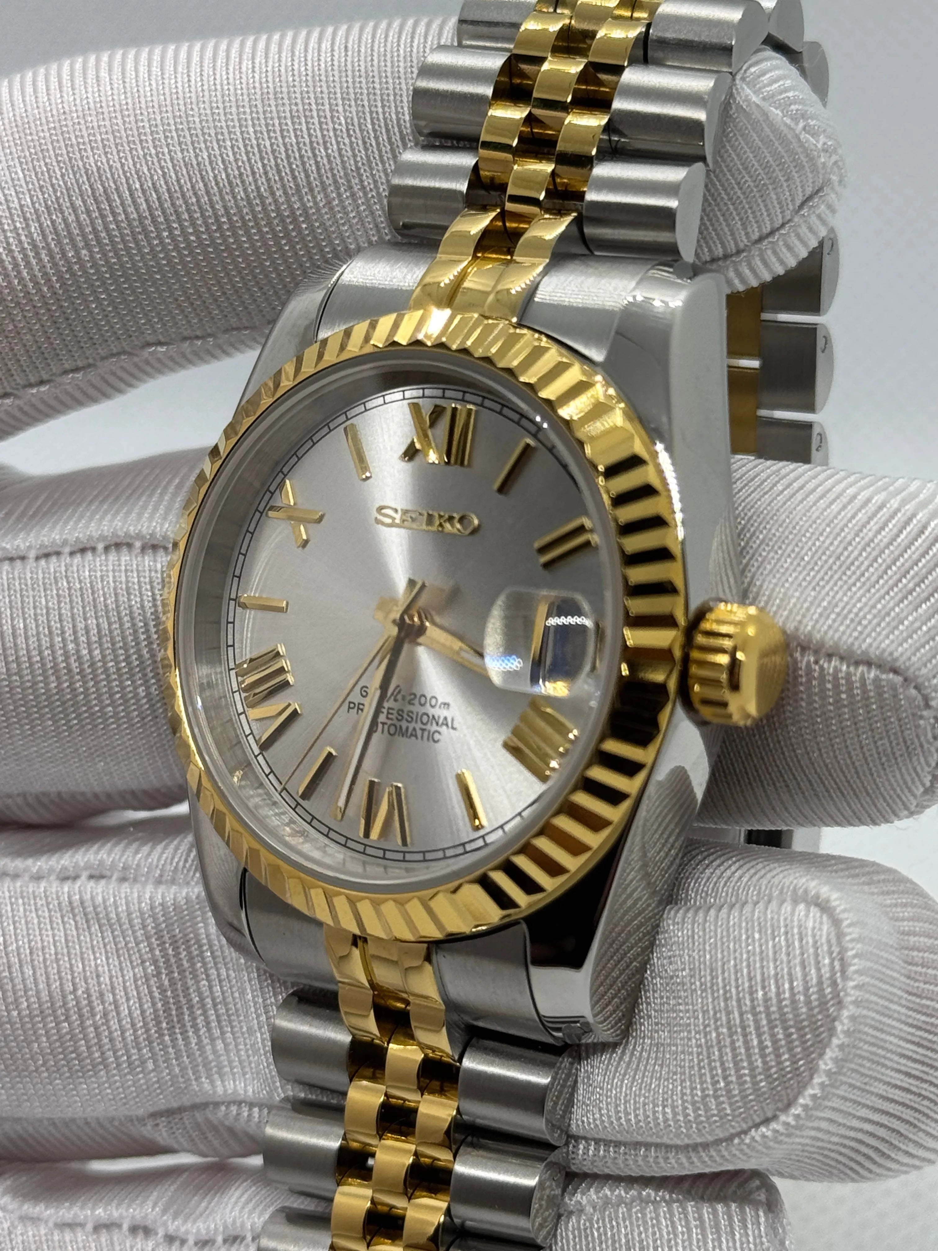 SEIKOJUST grise/dorée - Montre personnalisée Time2Seiko