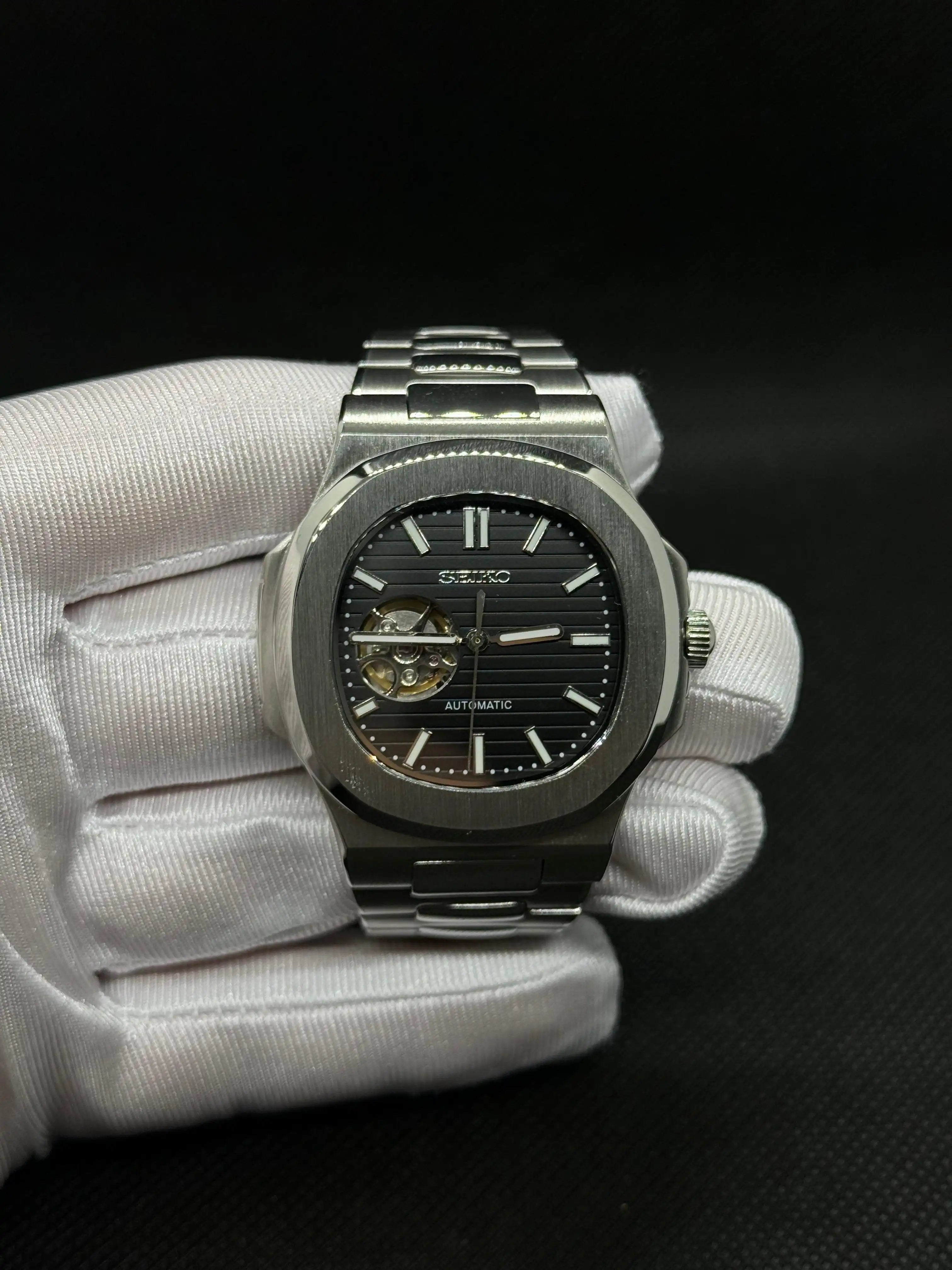 SEIKOLUS coeur ouvert noir - Montre personnalisée Time2Seiko