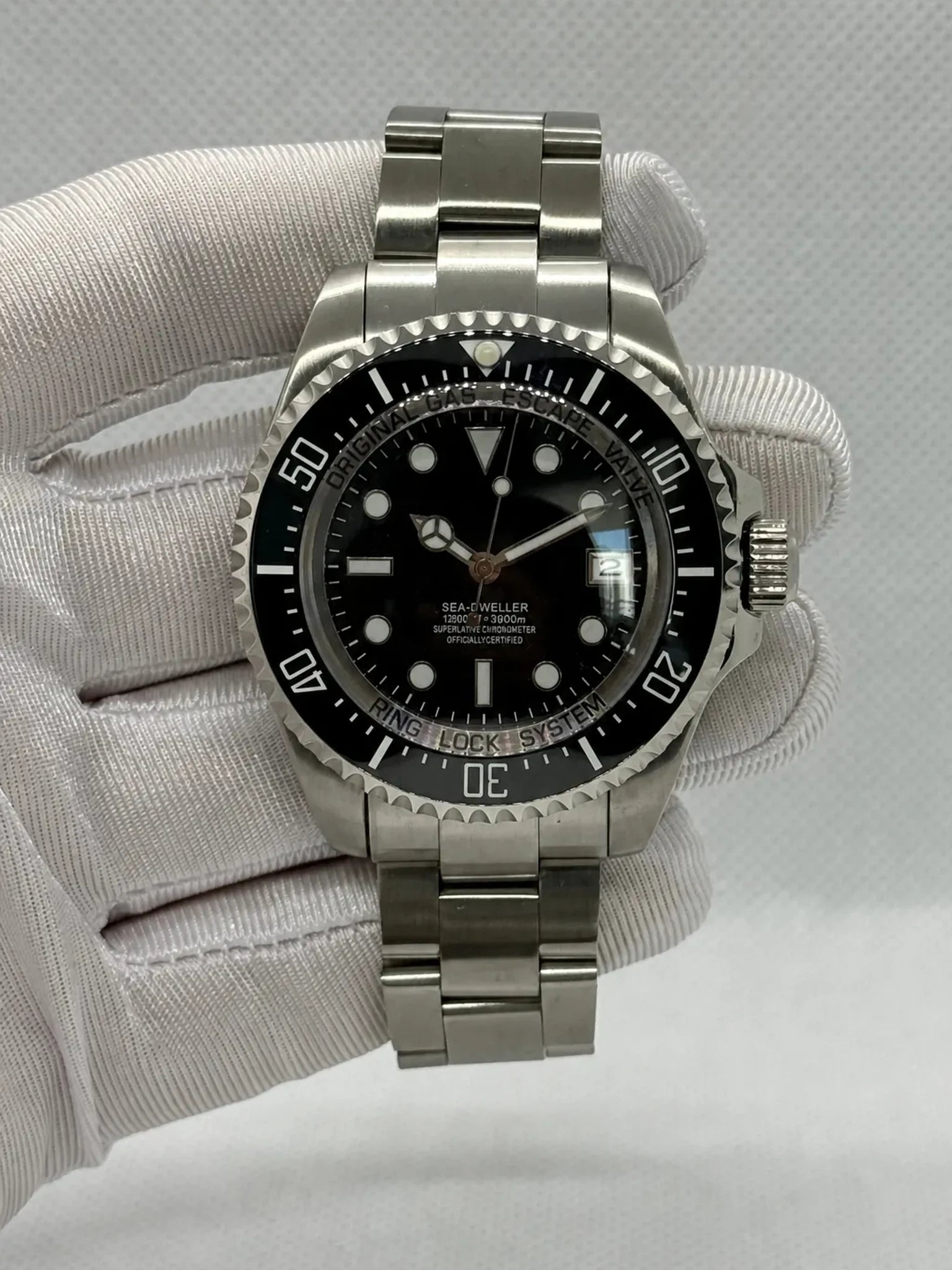 Montre mod Ghost King noire cadran et boîtier full black, vue de face