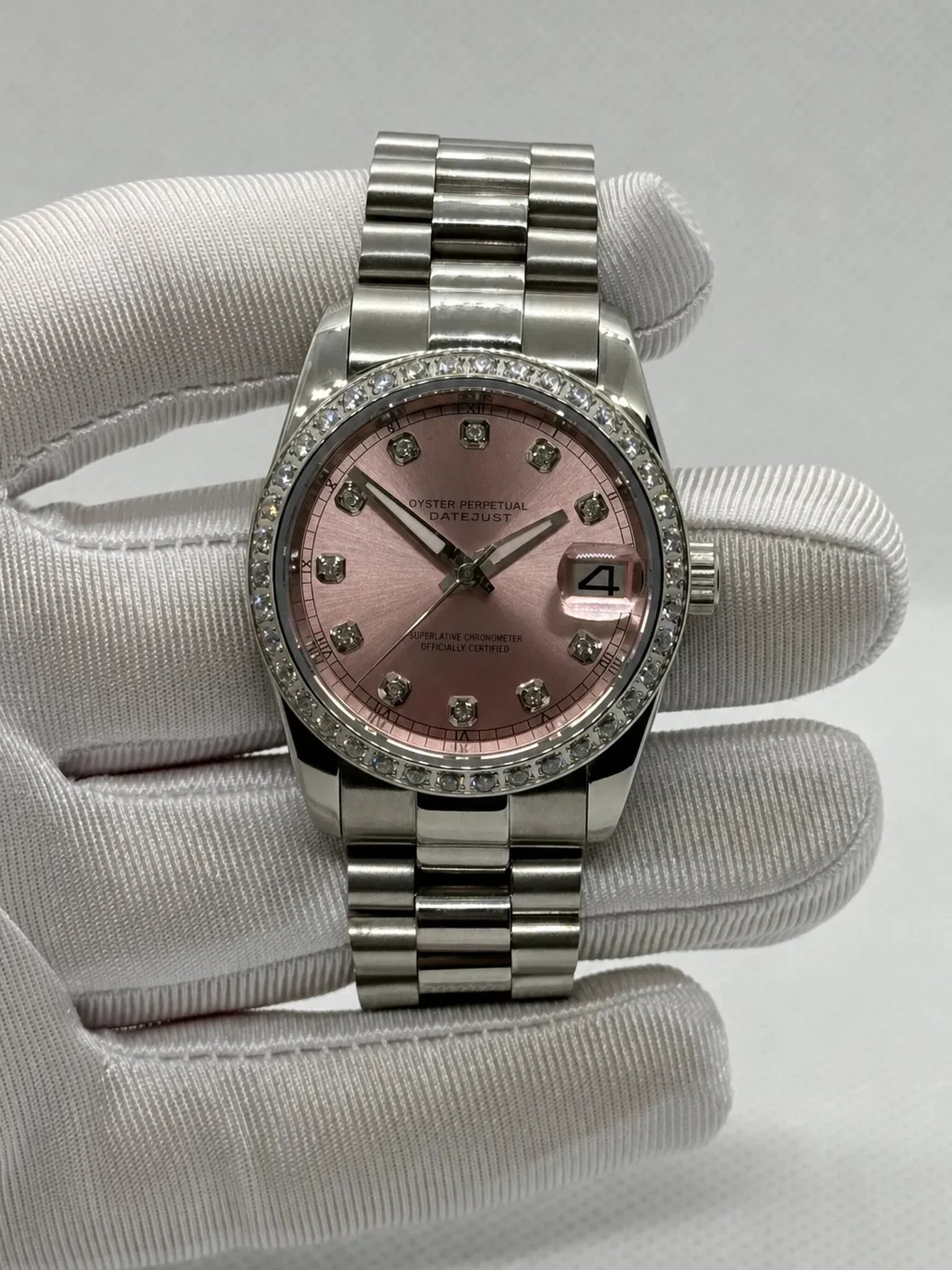 Montre Seiko mod SEIKOJUST rose femme, vue de face — Time2Seiko