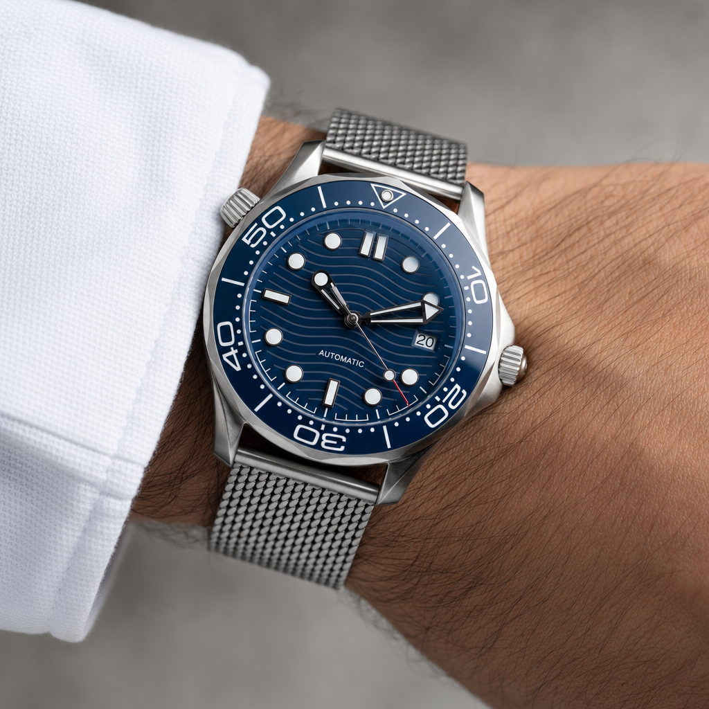 Montre Seiko mod SEIKOMARINER master bleue wire portée au poignet — Time2Seiko