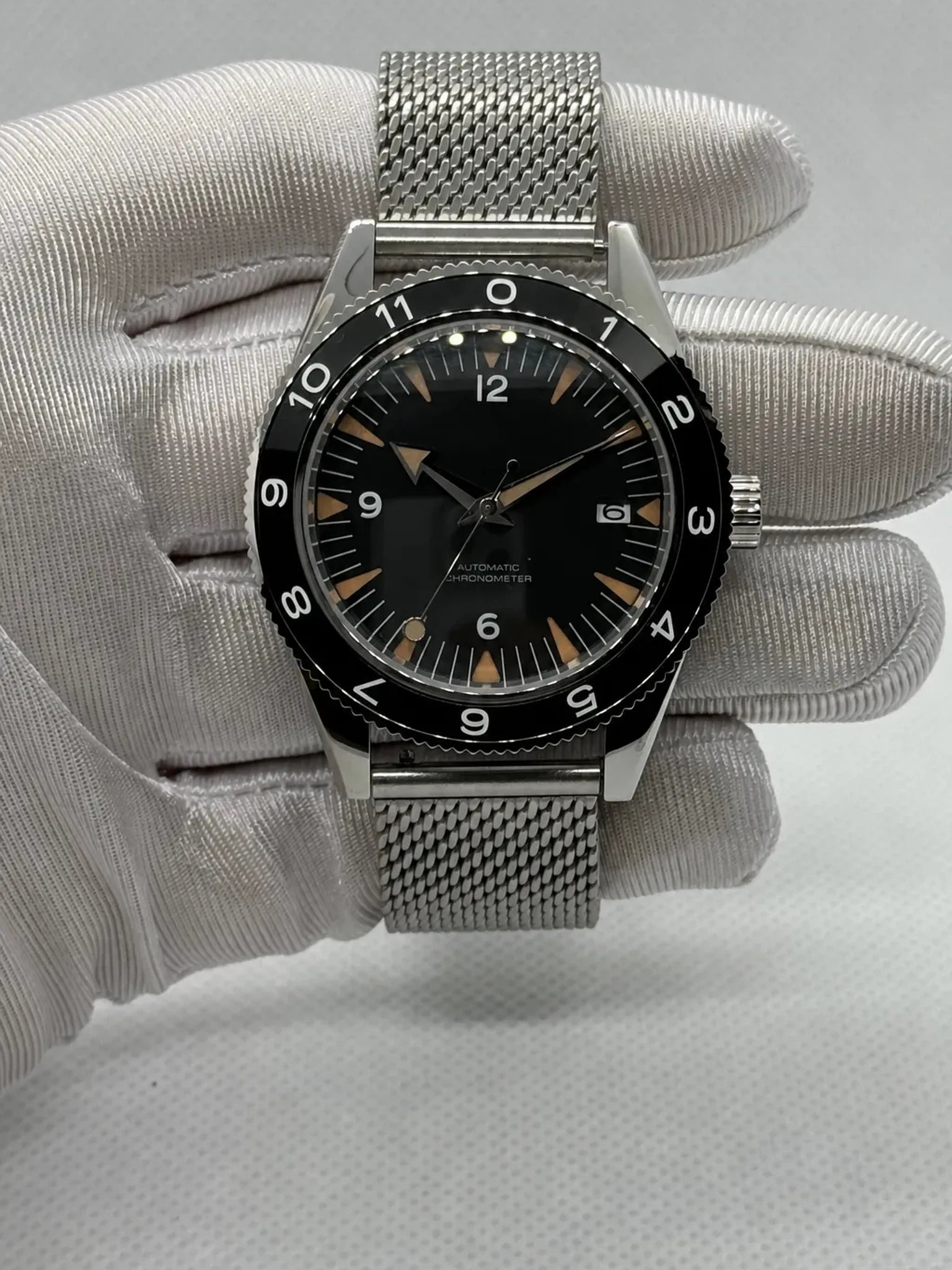 Montre Seiko mod SEIKOMASTER, vue de face — Time2Seiko