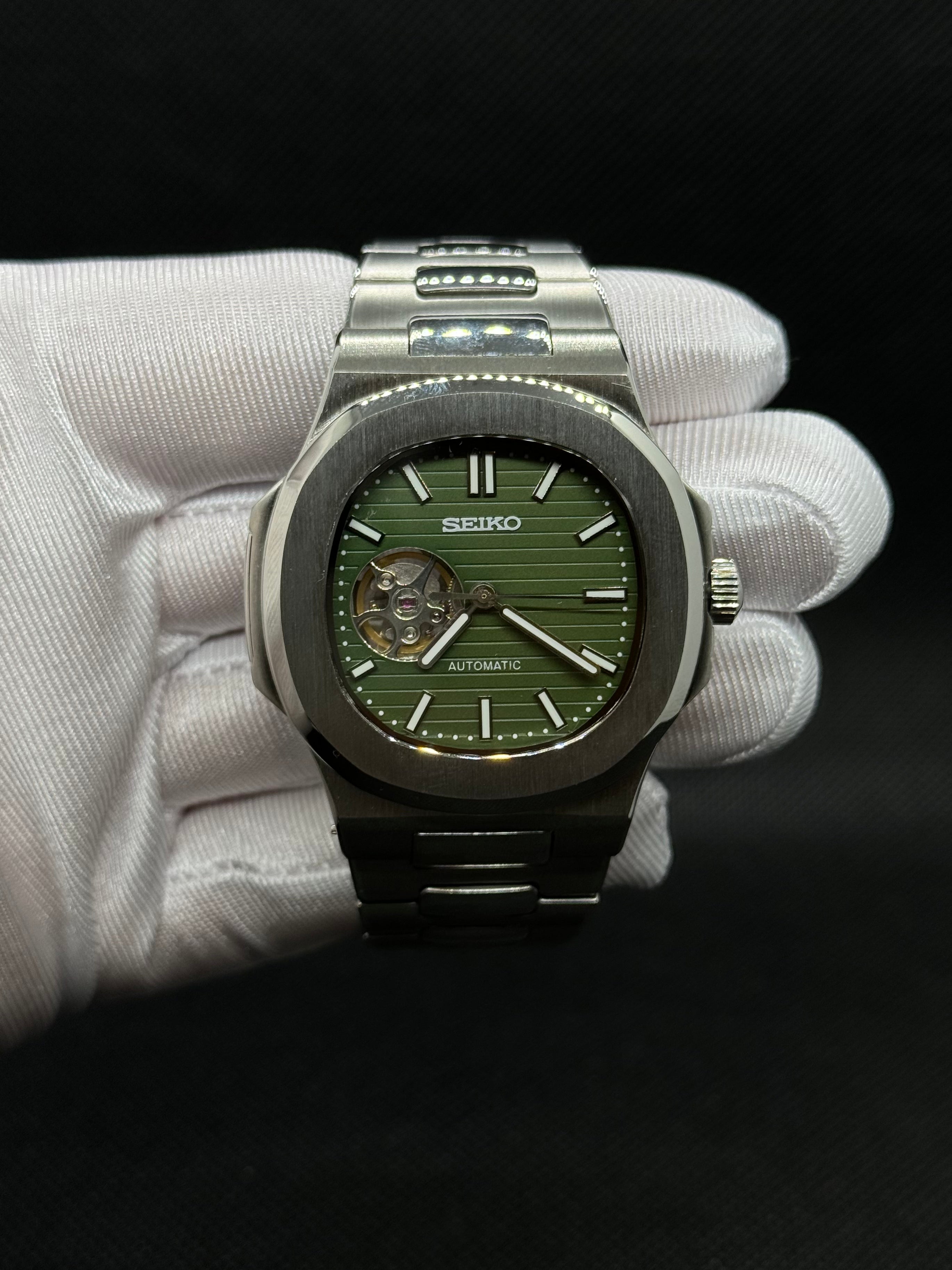 Seiko mod Nautilus coeur ouvert vert militaire - Time2Seiko