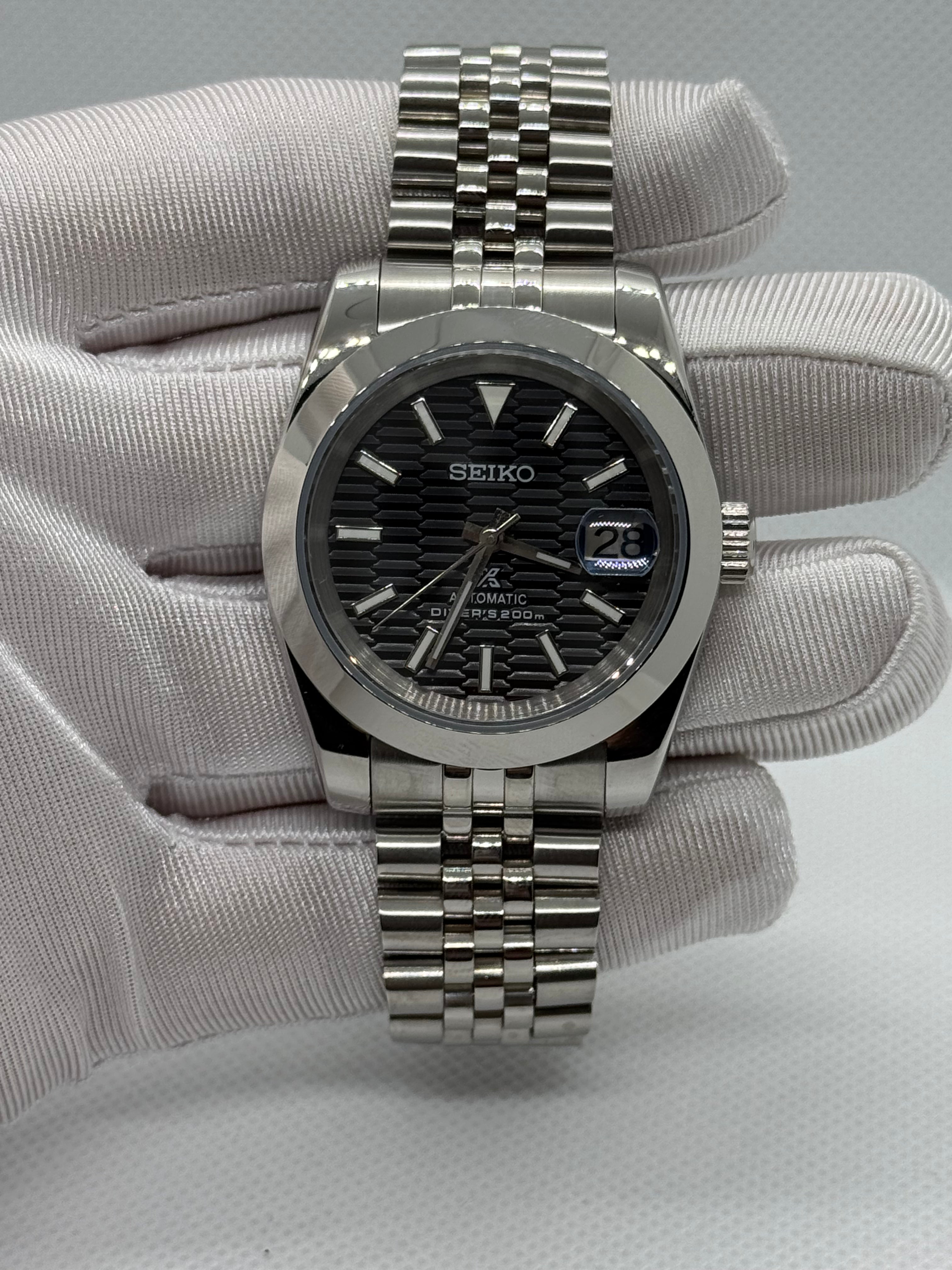 Seiko mod Datejust black wave