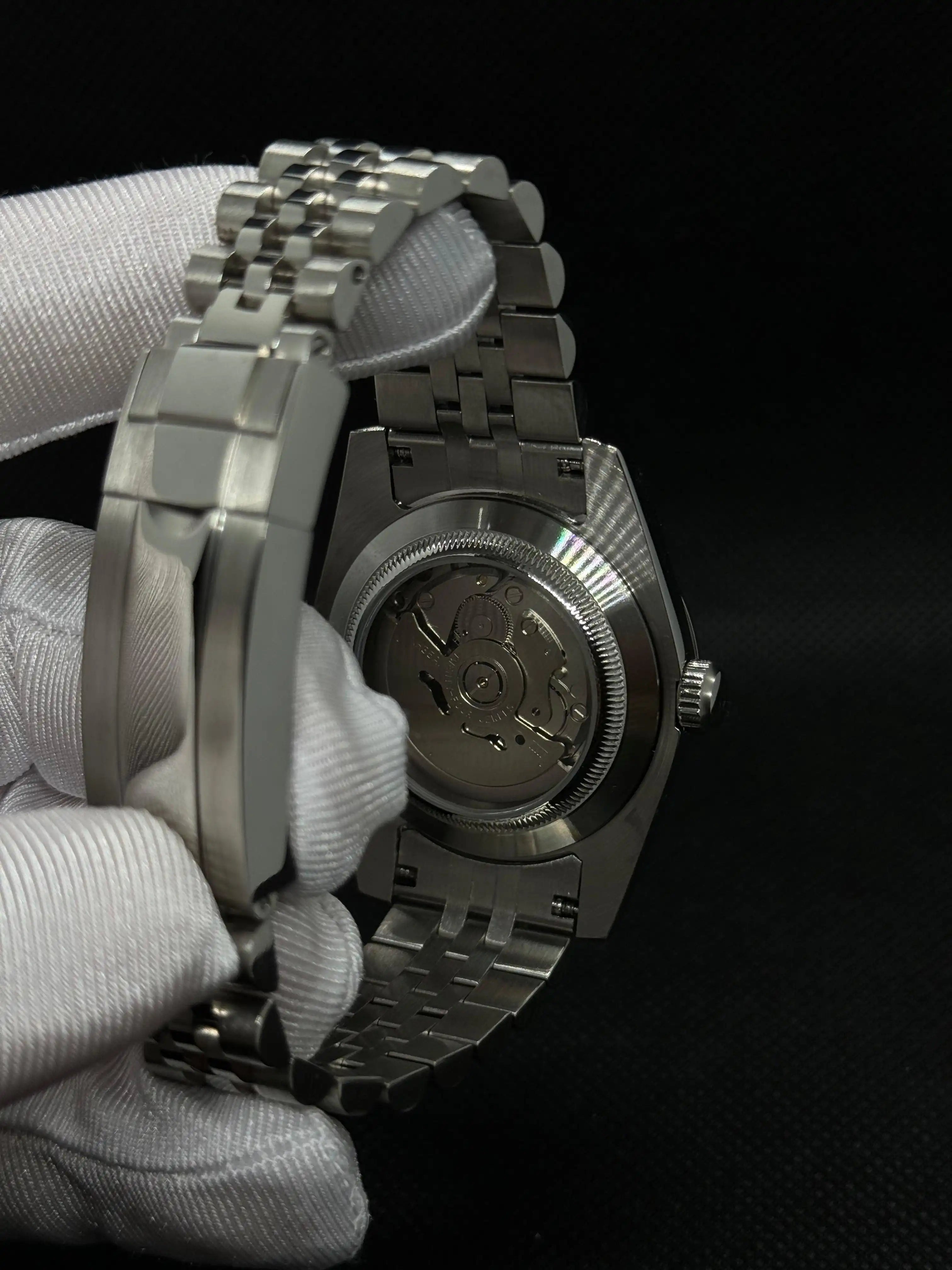 SEIKOJUST Arabic verte - Montre personnalisée Time2Seiko