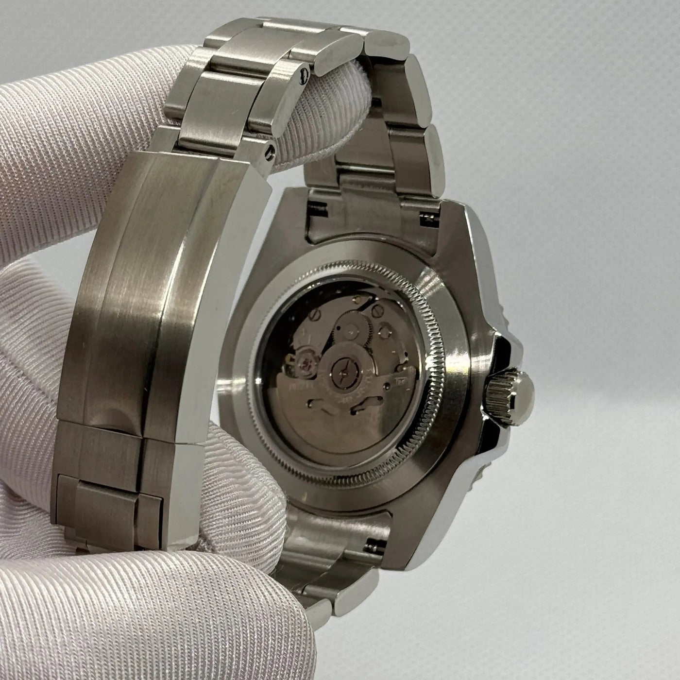 SEIKO GMT batman — vue de dos mouvement automatique NH34 — Time2Seiko
