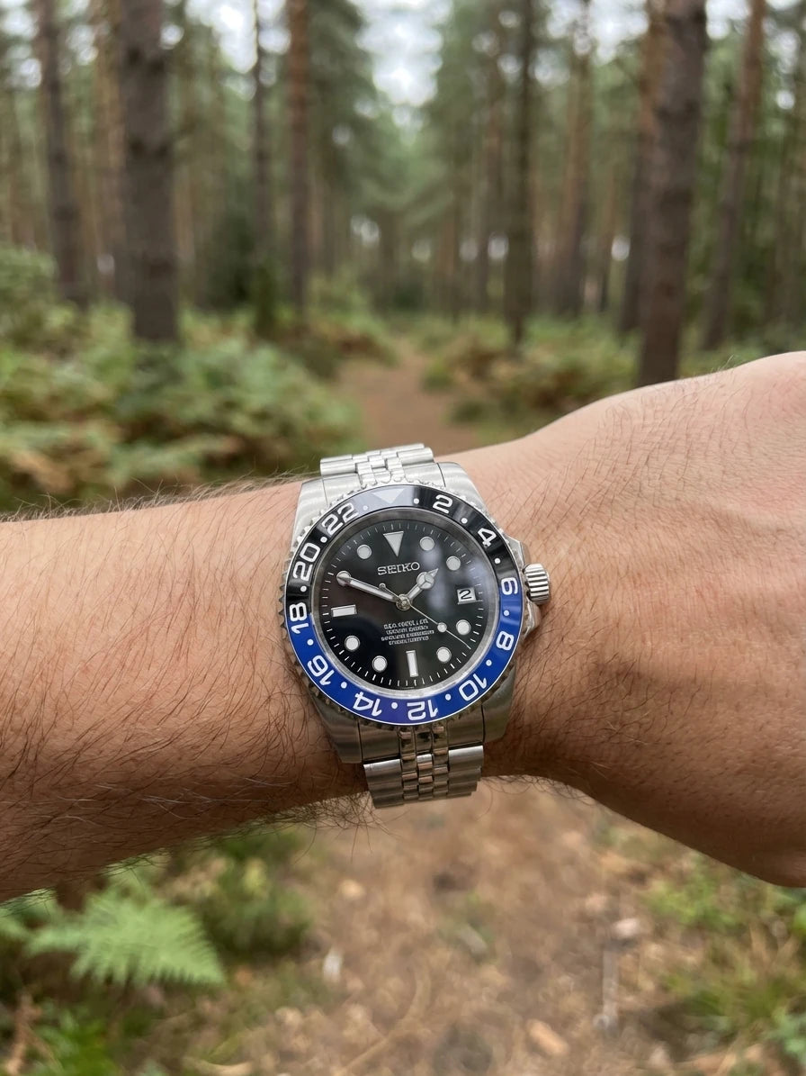 SEIKOMARINER Batman portée au poignet - Time2Seiko
