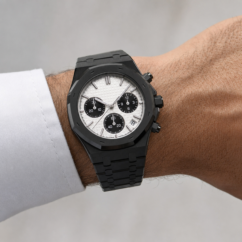 Montre Seiko mod SEIKOAK Panda portée au poignet — Time2Seiko
