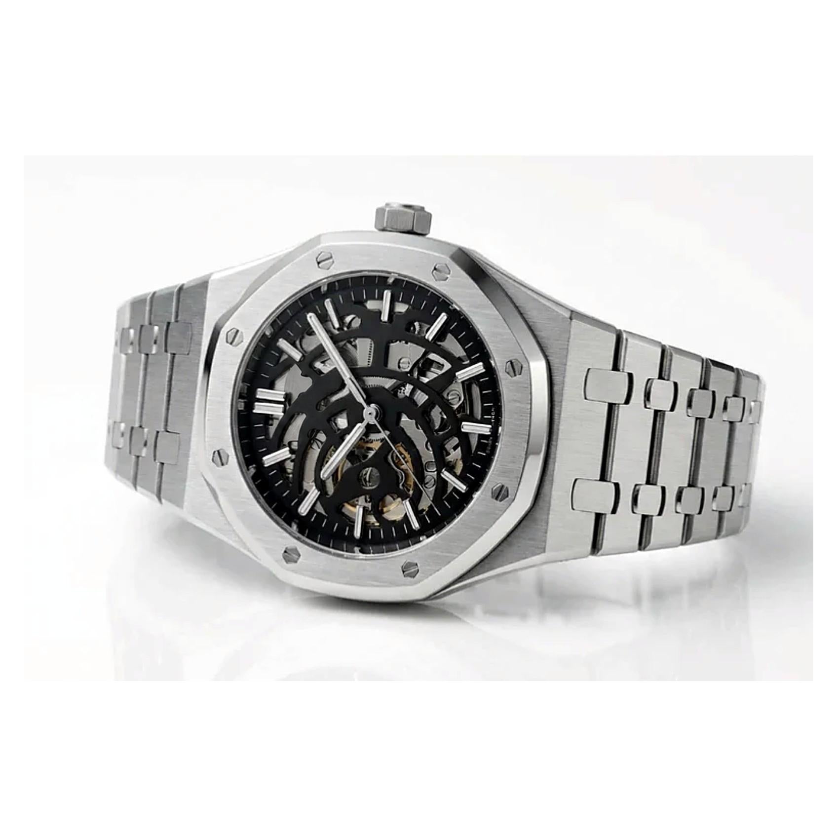 Montre Seiko mod SEIKOAK Skeleton, vue trois-quarts — Time2Seiko