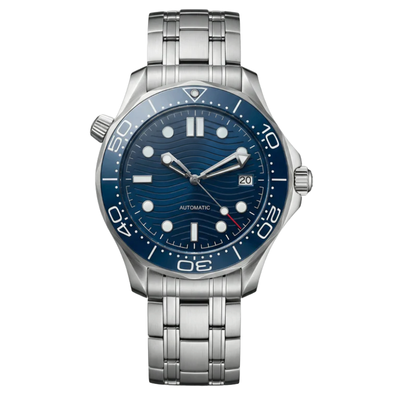 Montre Seiko mod SEIKOMARINER master bleue, sur fond blanc — Time2Seiko
