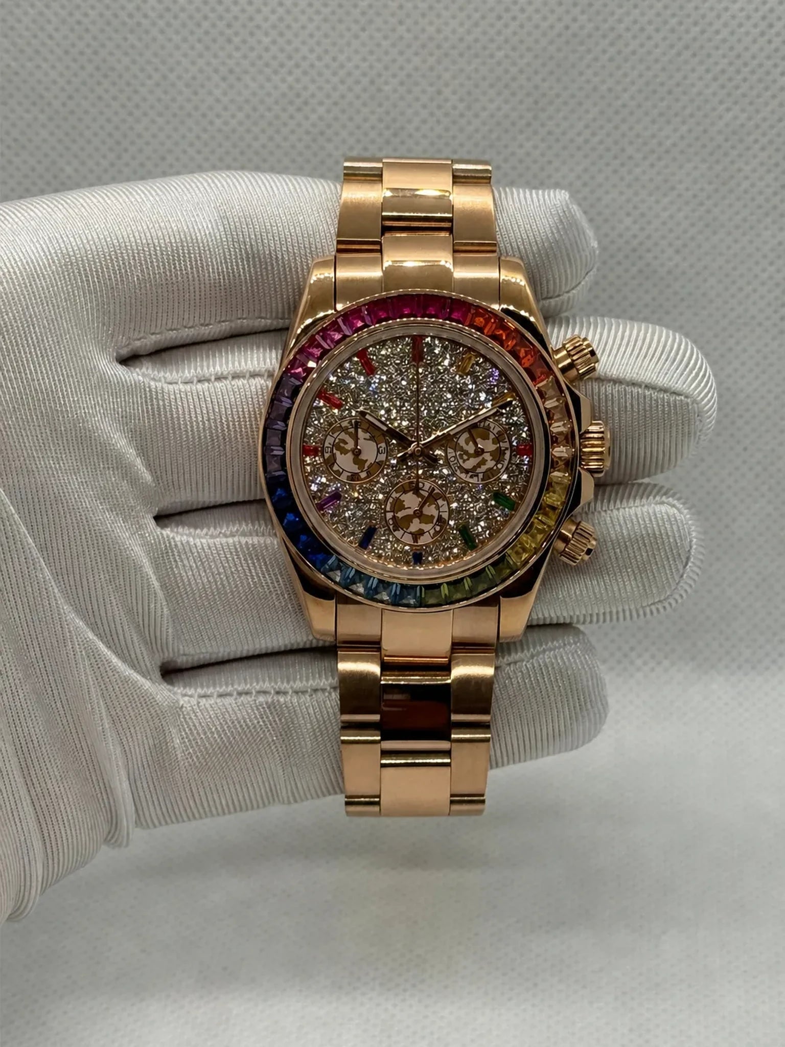 Montre Seiko mod SEIKONA rainbow diamants or rose, vue de face — Time2Seiko